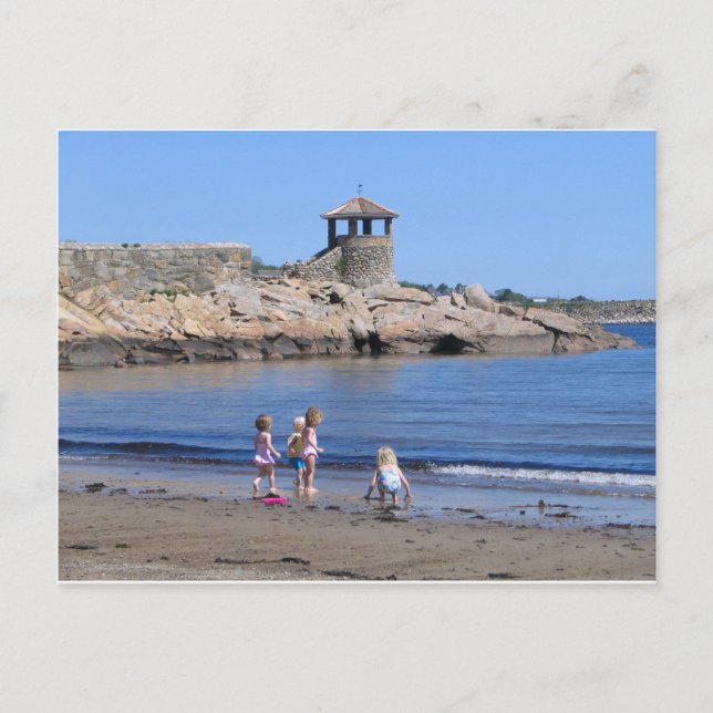 Carte Postale Playing On the Beach à Rockport, MA (Devant)