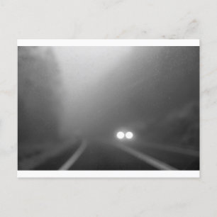 Carte Postale Pluie nocturne - approche des phares