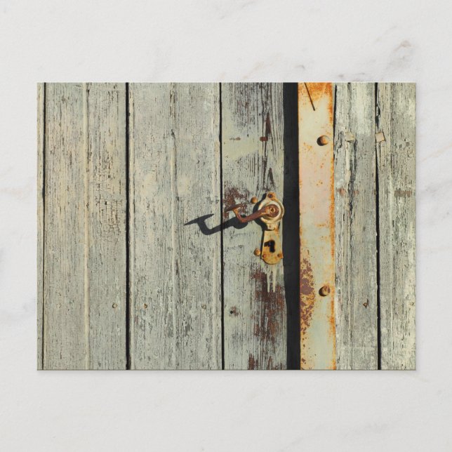 Carte Postale Poignée patinée de porte rouillée (Devant)