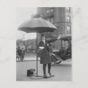 Carte Postale Police de la circulation féminine - Vintage