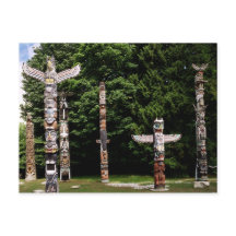 Poteaux totémiques amérindiens, Vancouver, British