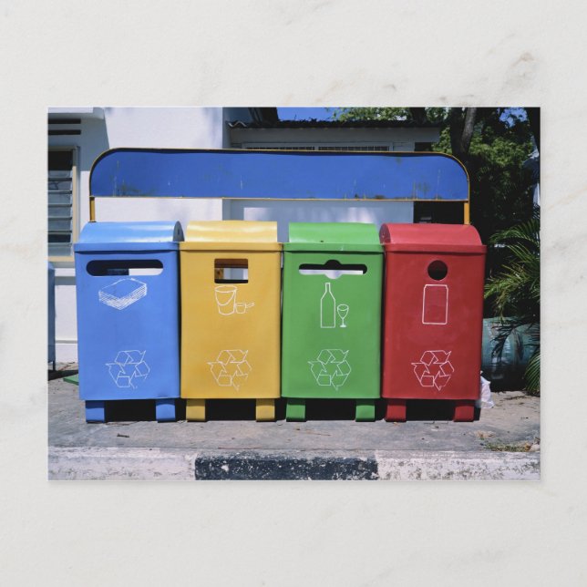 Carte Postale Poubelles de recyclage malaisiennes (Devant)