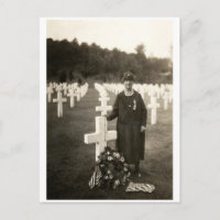 Première Guerre mondiale Mère américaine à sa tomb