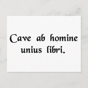 Carte Postale Prenez garde de n'importe qui qui a juste un livre