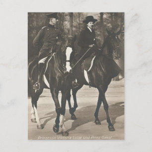 Carte Postale Princesse d'Allemagne à cheval sur le côté #057