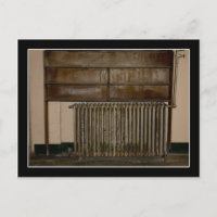 Radiateur rouillé (chauffage de salle) à la prison