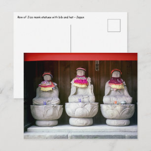 Carte Postale Rangée de statues de moines Jizo avec bavoir et ch