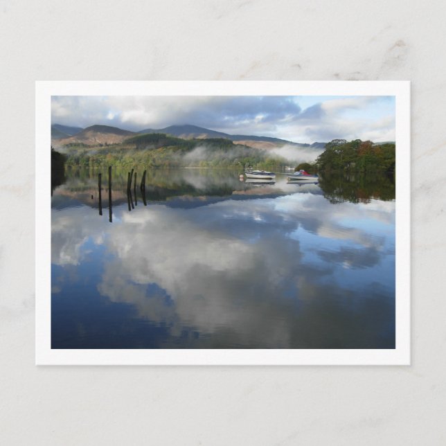 Carte Postale Réflexions sur les bateaux sur Derwentwater (Devant)