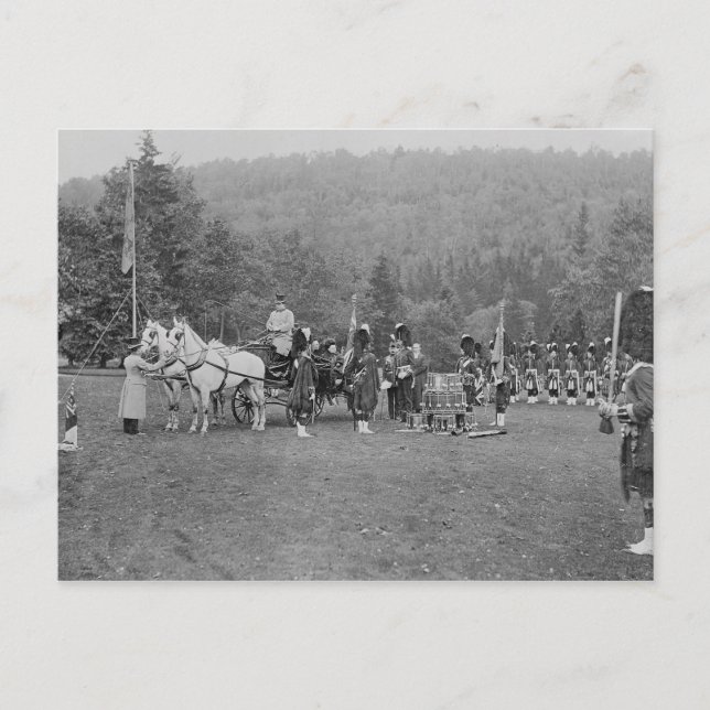 Carte Postale Reine Victoria présentant des couleurs (Devant)