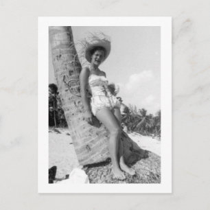 Carte Postale Retro Miami Beach Lady Photo 1950