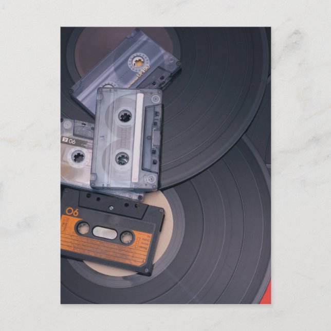 Carte Postale rétros enregistreurs à cassettes et disques vinyle (Devant)