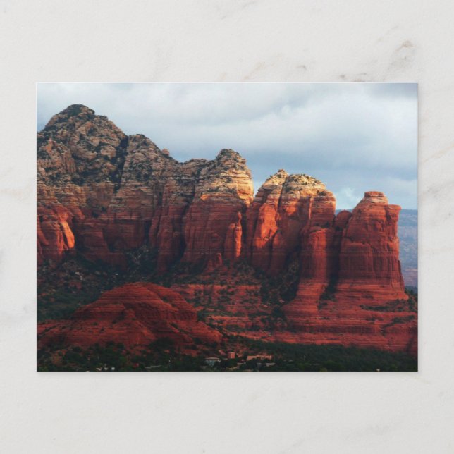 Carte Postale Roche à café nuageux à Sedona Arizona (Devant)