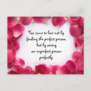 Carte postale rose Petal avec citation d'amour