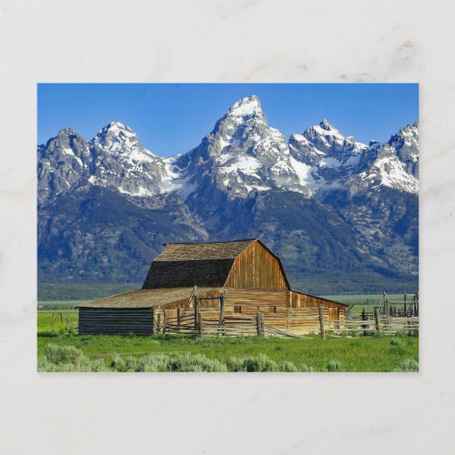 Carte Postale Rustic Barn Mountains Paysage Photo (Devant)