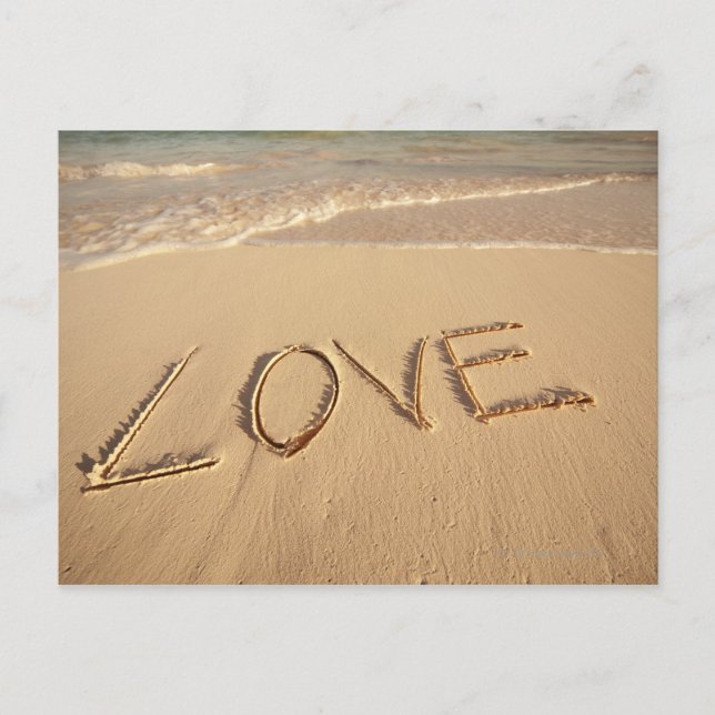 Carte Postale Sable "Love" écrit sur la plage avec l'arrivée (Devant)