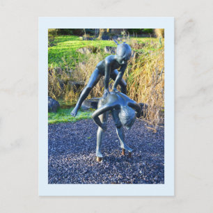 Carte Postale Sculpture d'enfants jouant