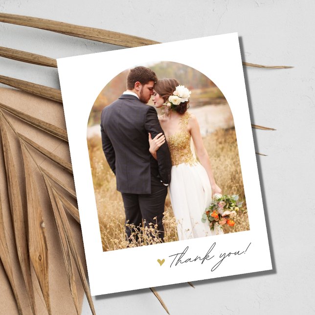 Carte Postale Simple Script Photo de mariage Merci sous une arch (Simple Script Arch Photo Wedding Thank You Postcard)