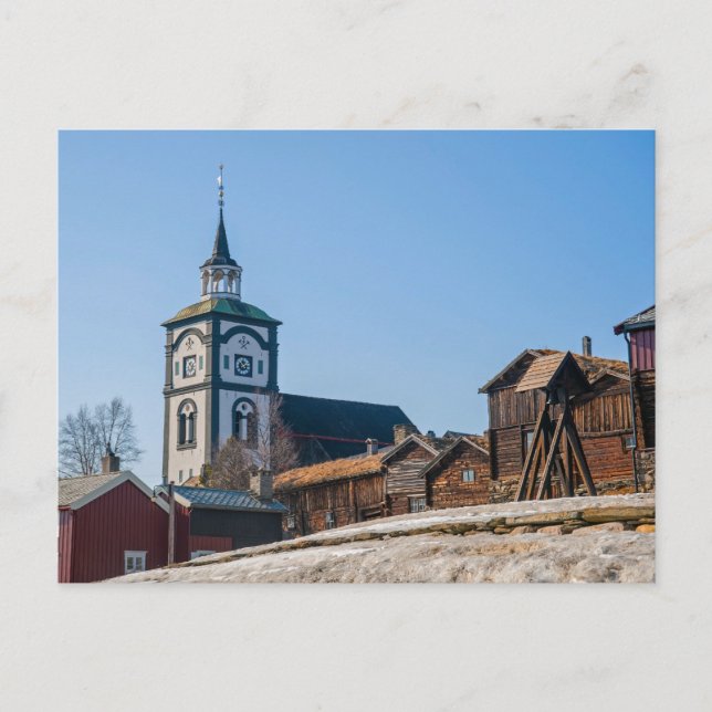 Carte Postale Site Roros, Norvège de l'UNESCO. Église et (Devant)