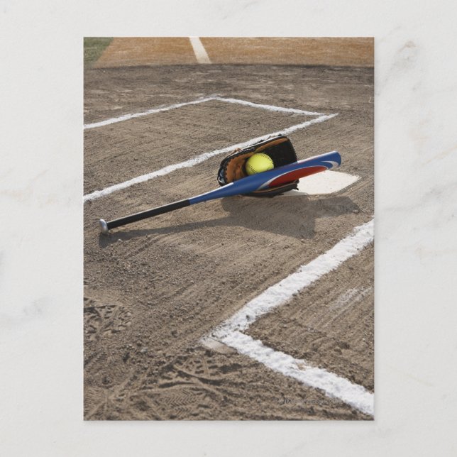 Carte Postale Softball, gant de softball et chauve-souris à la p (Devant)