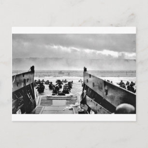 Carte Postale Soldats des LCI se baladant à terre