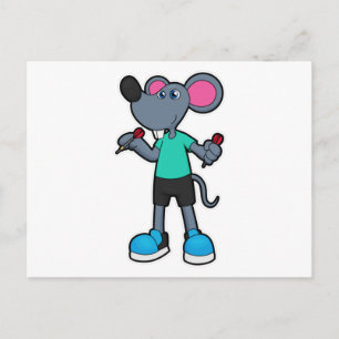 Carte Postale Souris en tant que joueur de fléchettes avec des f