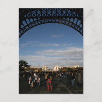 Carte Postale Sous l'Eiffel