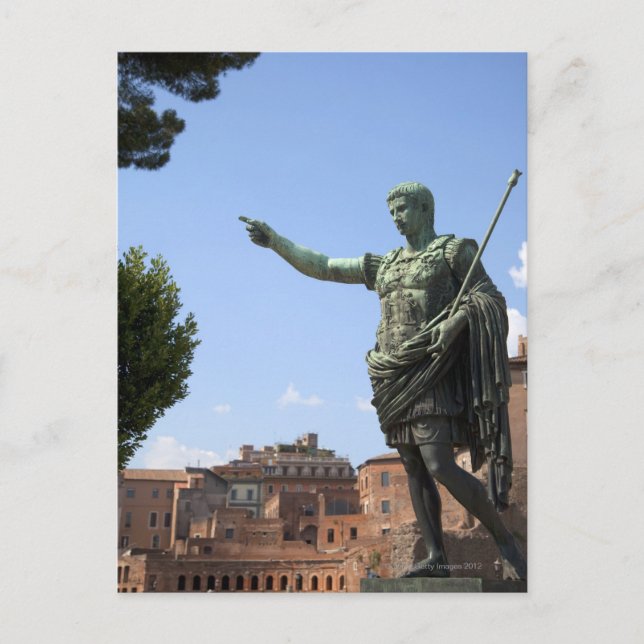 Carte Postale Statue de l'empereur romain près du Forum romain (Devant)