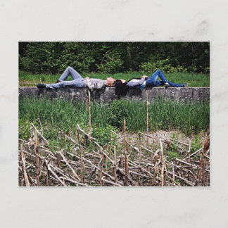 Carte Postale Sunbathing - Shift by Richard Serra