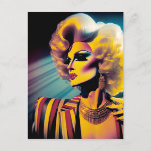 Carte Postale Superbe Reine Drag dans une veste rayée colorée