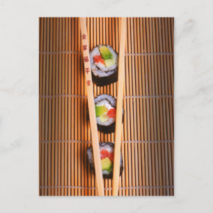 Carte Postale Sushi et baguettes en bois