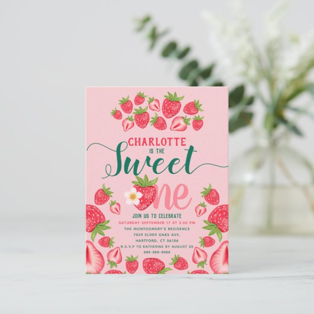 Carte Postale Sweet One Pink Strawberry 1er anniversaire Invitat (Debout devant)