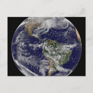 Carte Postale Terre entière montrant une puissante tempête hiver