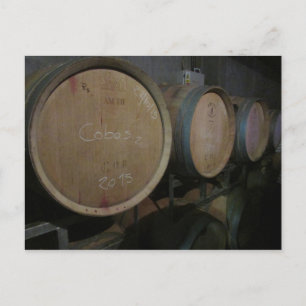 Carte Postale tonneaux de vin rouge