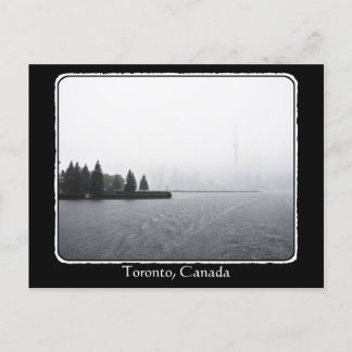Carte Postale Toronto Harbour Skyline dans la pluie avec frontiè