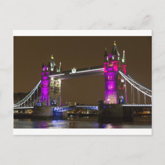 Carte Postale Tower Bridge en rose princesse