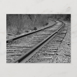 Carte Postale Traces de train courbées en noir et blanc