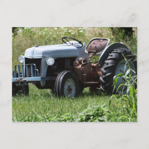 Carte Postale Tracteur dans un champ