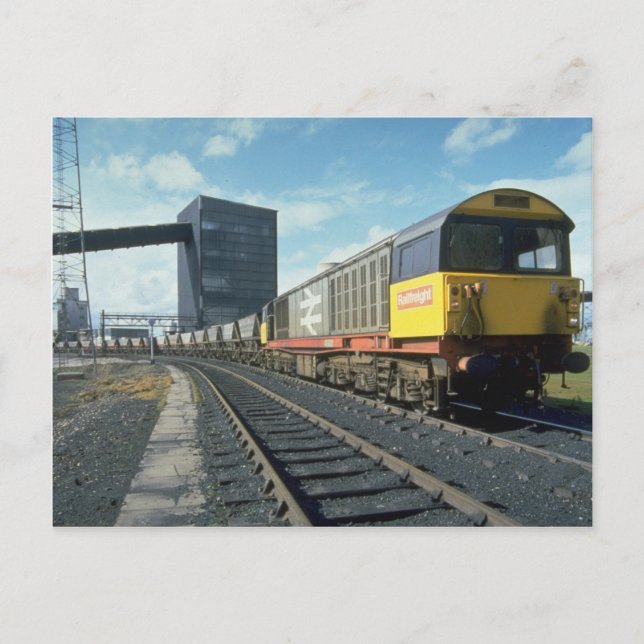 Carte Postale Train de charbon de fret ferroviaire à la centrale (Devant)
