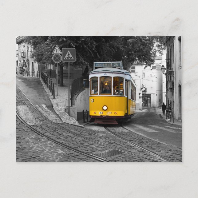 Carte Postale Tramway jaune classique à Lisbonne. (Devant)