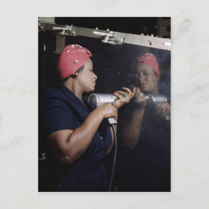 Carte Postale Travailler dans l'usine