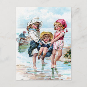 Carte Postale Trois petites filles jouant à la plage