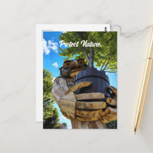 Carte Postale Troll tenant un arbre pour protéger la nature