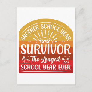 Carte Postale Un autre survivant de l'année scolaire Funny Schoo