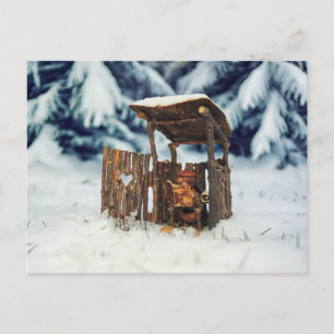 Carte Postale Un elfe de maïs assis aux toilettes en hiver