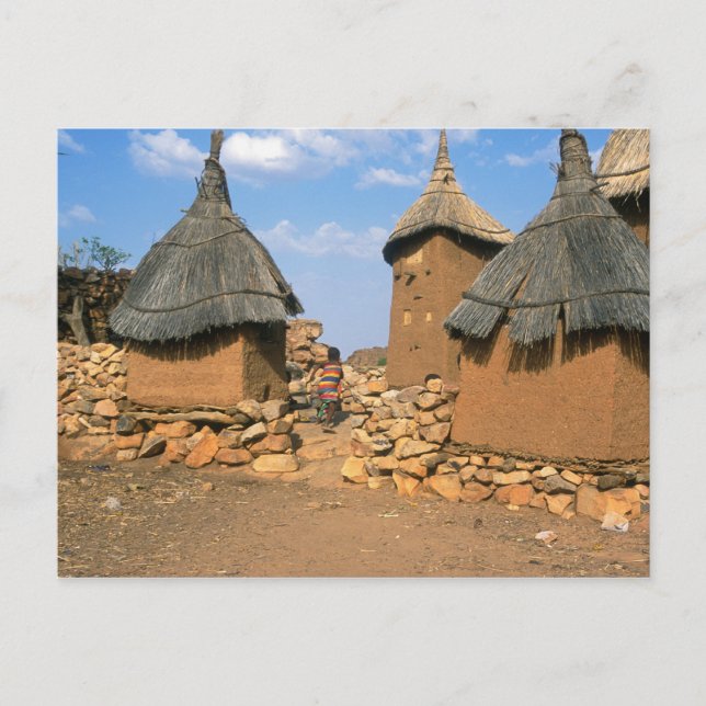 Carte Postale Un enfant qui court dans le haut de l'Idjeli (Devant)