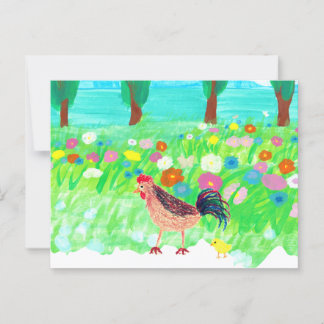 Carte Postale Un poulet et un bébé poussin marchant dans le jard