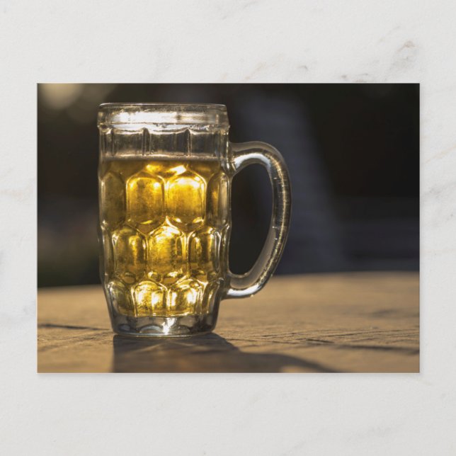 Carte Postale Une boisson au verre de bière à la fermeture, Inde (Devant)