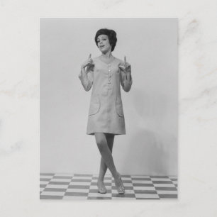 Carte Postale Une femme en train de