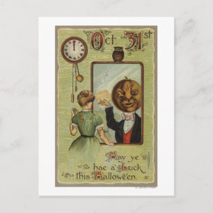 Carte Postale Une femme regarde un homme Citrouille dans le miro