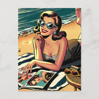 Carte Postale Une femme rétro à la plage lit un magazine de mode